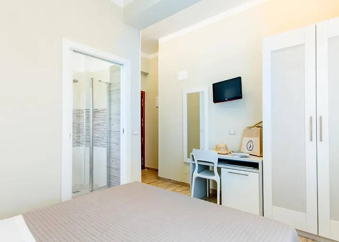 Hotell Lungomare 3*