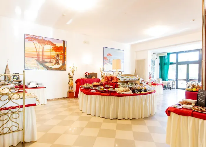 Hotell Lungomare 3*
