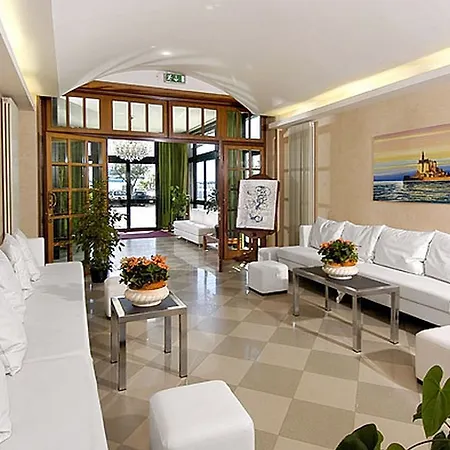 Lungomare Hotell Cervia