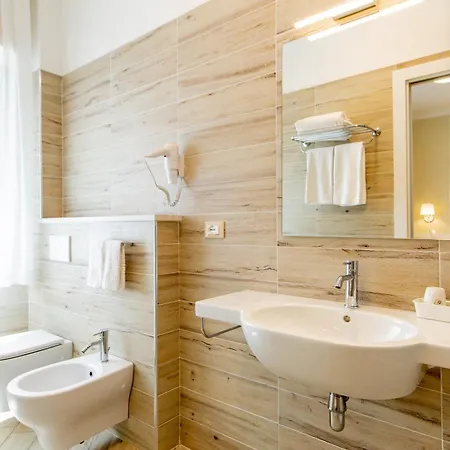 Hotel Lungomare 3*