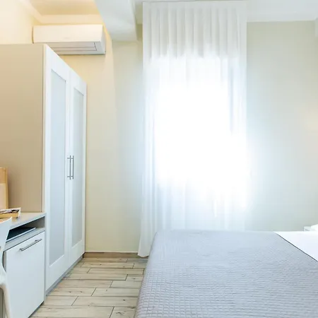 Lungomare Hotel 3*