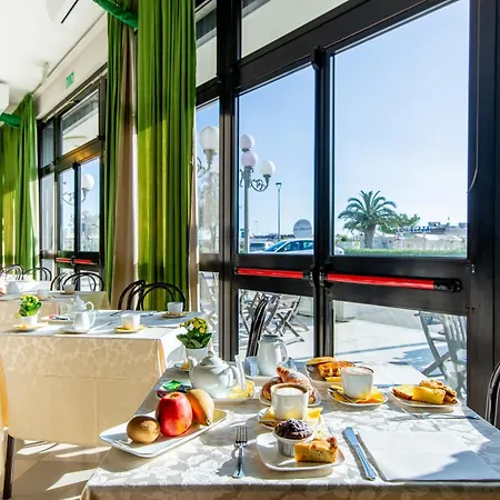 Lungomare Hotel