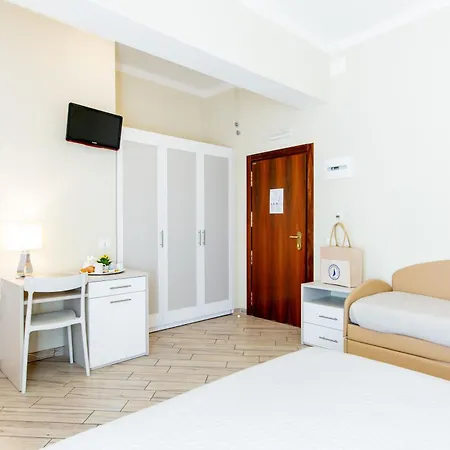 Hotel Lungomare 3*