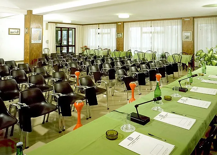 Lungomare 3* קרביה